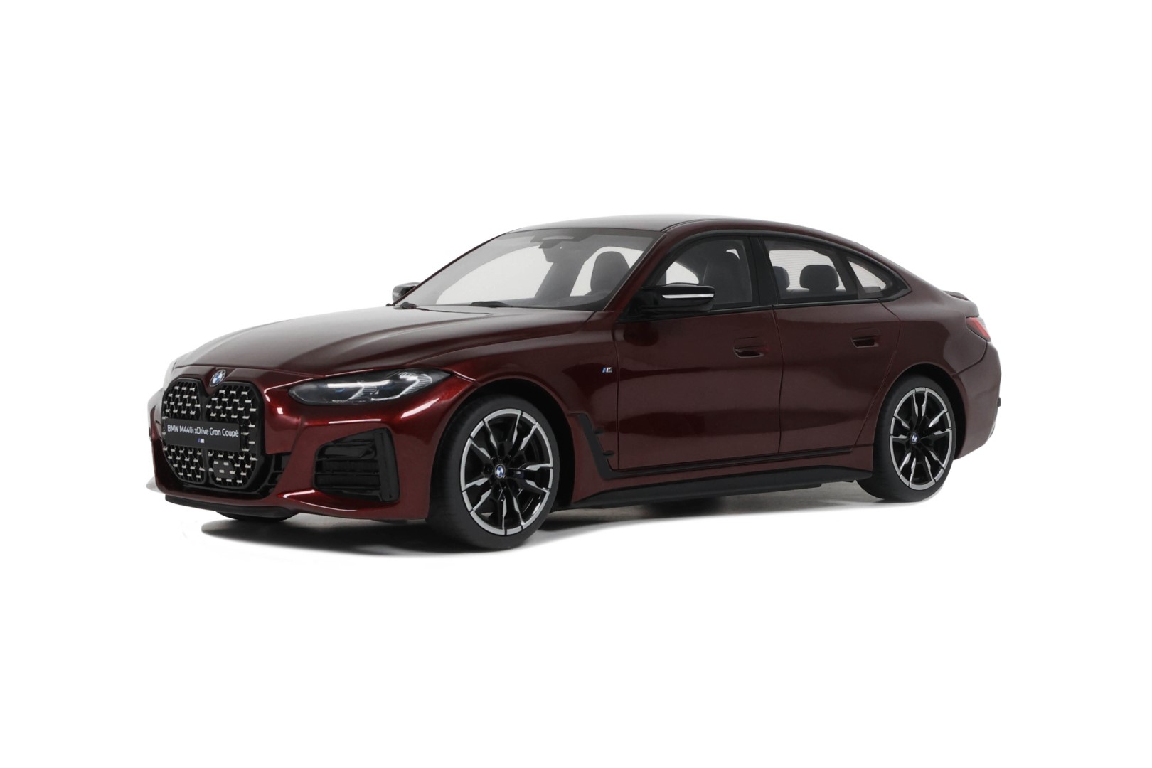 1:18 BMW M440I XDRIVE GRAN COUPE AVENTURIN RED III METALLIC INDIVIDUAL - OTTO - OT1075