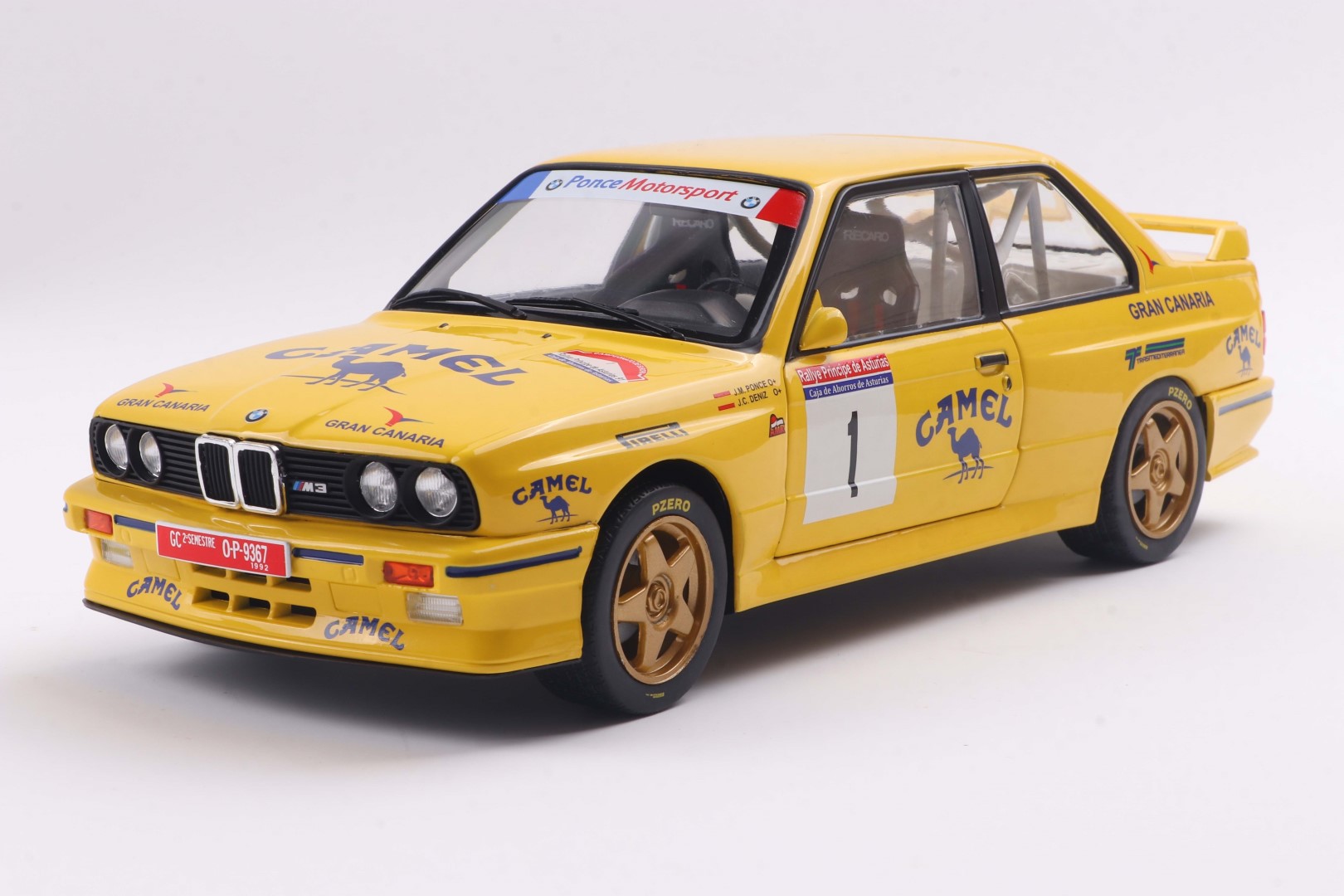 1:18 BMW E30 M3 GR.A YELLOW #1 J.M.PONCE / J.C.DENIZ RALLY PRINCIPE ASTURIAS 1992 - SOLIDO - S1801528